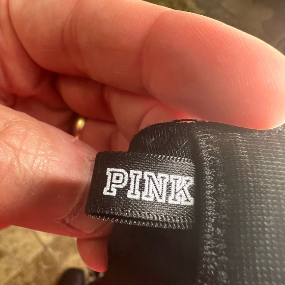 Pink bra - Picture 3 of 4